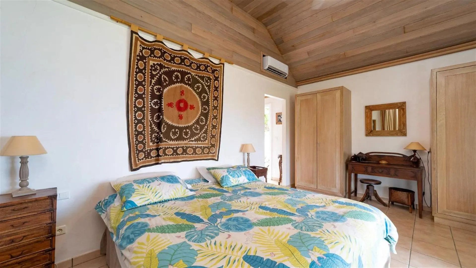 Elegant West Indies Retreat with Stunning Views Gustavia